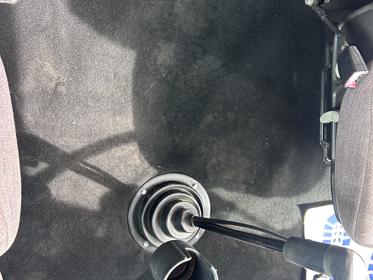 #1009-•-2012-western-star-conventional-4-sleeper-cab-truck-tractor-image-62