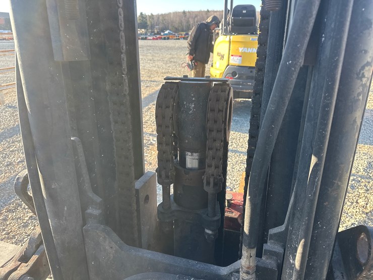 massey-ferguson-8-image-23