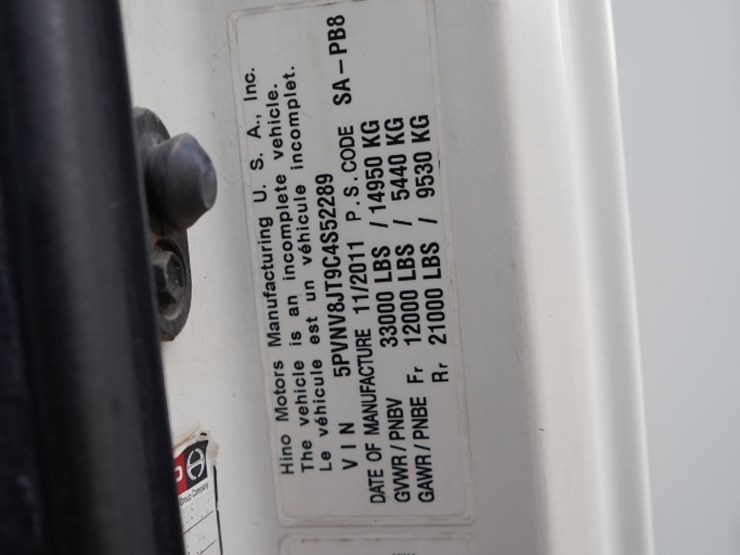 2012-hino-338-image-8