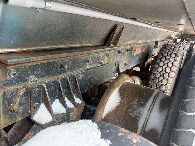 #1056-•-1989-mack-quad-axle-dump-truck-image-33