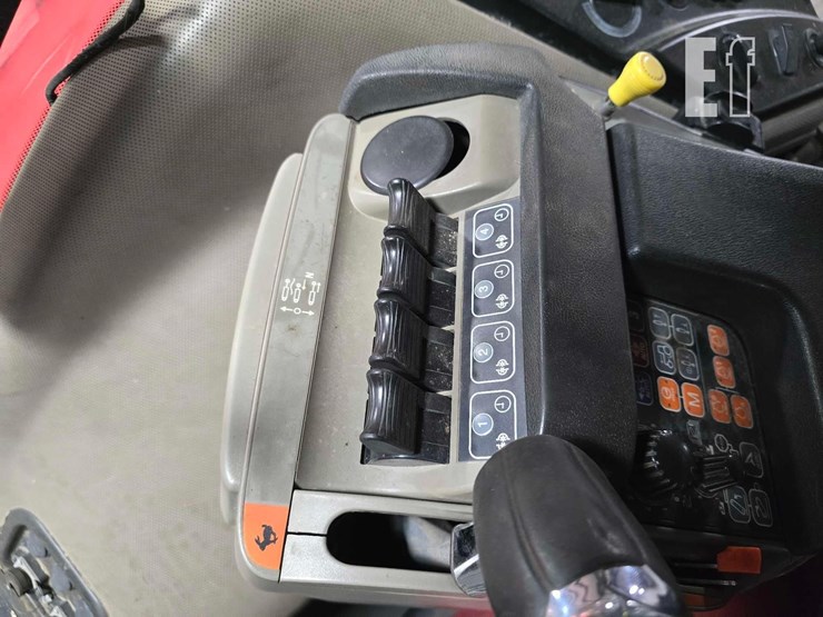 2016-case-ih-magnum-310-cvt-image-20