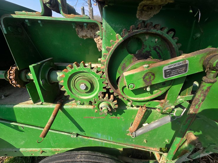 john-deere-327-image-26