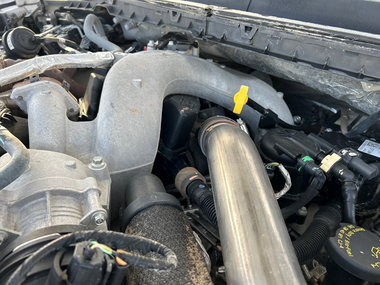 2021-ford-f550-image-53