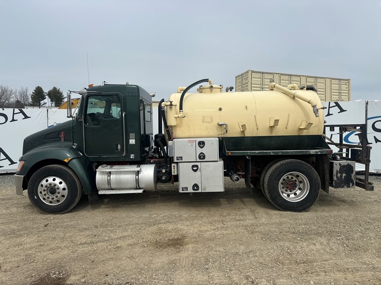 2008-kenworth-t370-image-2