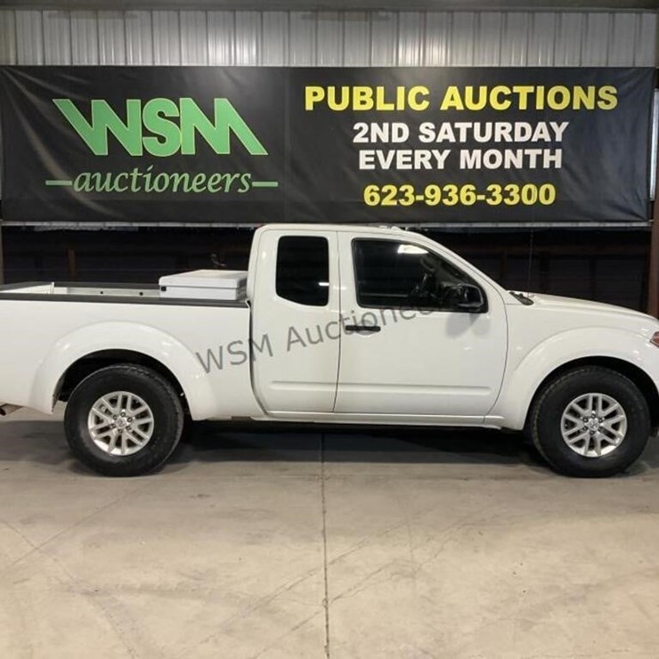 2015 NISSAN FRONTIER