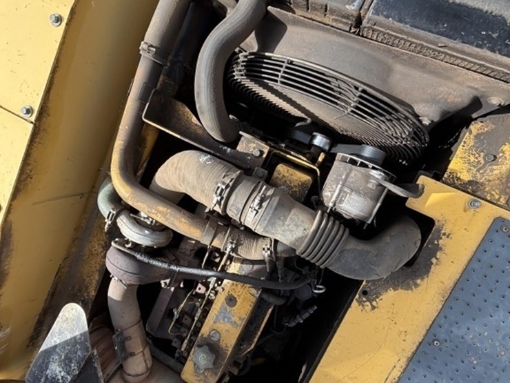 2002-john-deere-2054-image-30