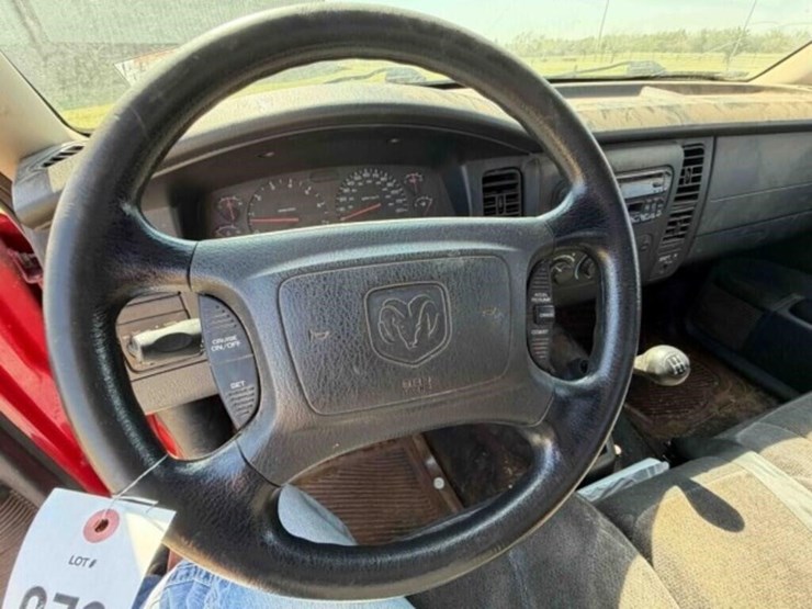 2003-dodge-dakota-image-23