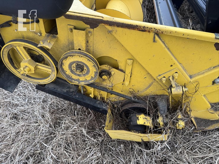 new-holland-tv140-image-62