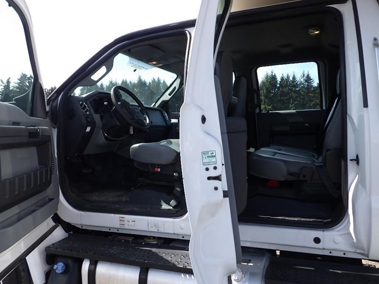 2016-ford-f650-xlt-image-27