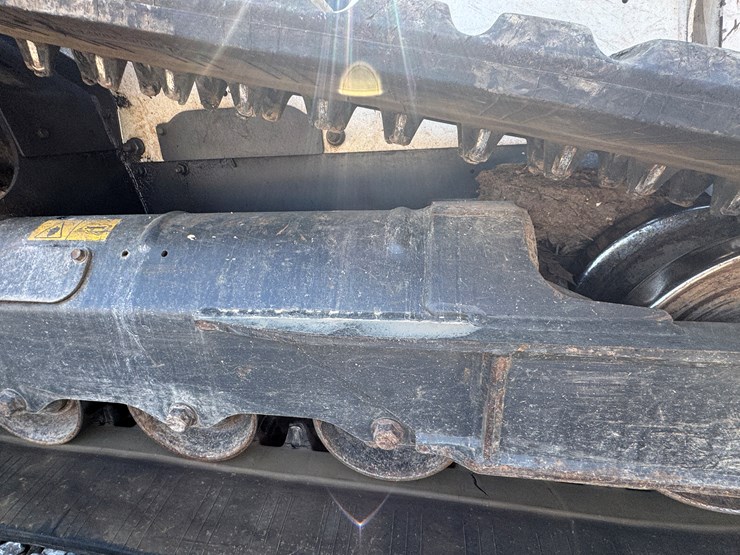 bobcat-t550-image-52