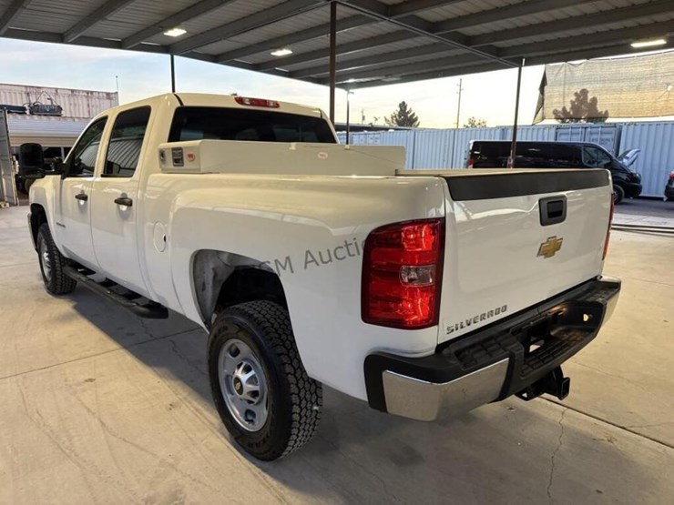 2014-chevrolet-silverado-2500hd-image-6