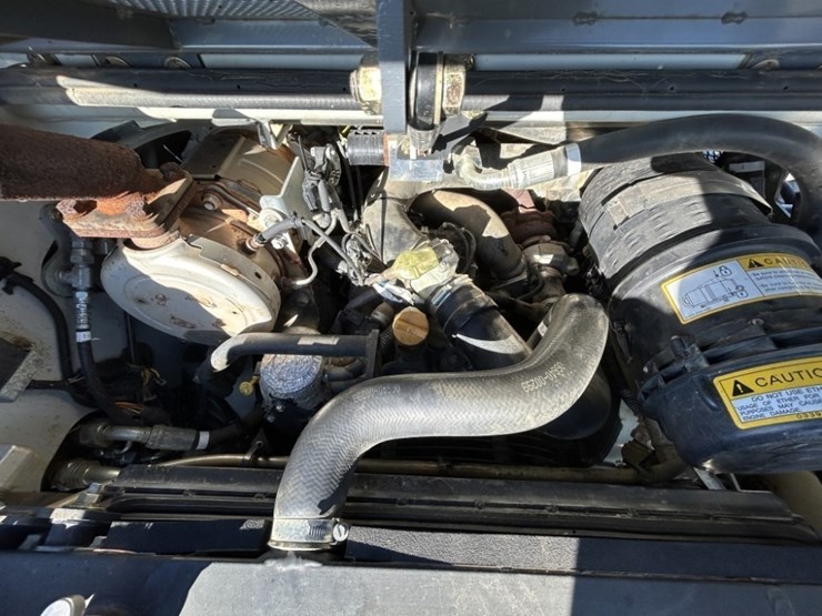 2016-takeuchi-tl8-image-20