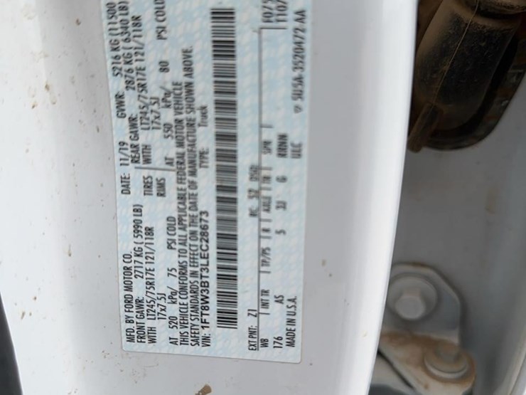 2020-ford-f350-xl-image-19