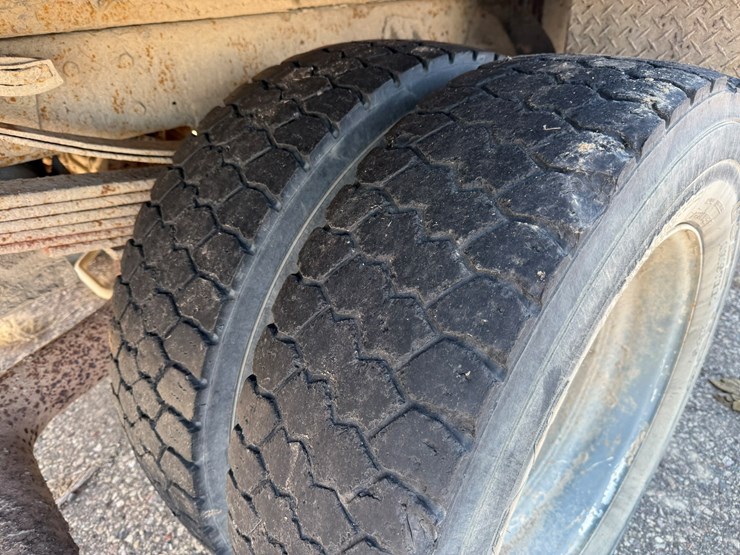 #2047-•-2012-ram-5500-heavy-duty-4x4-service-truck-image-57