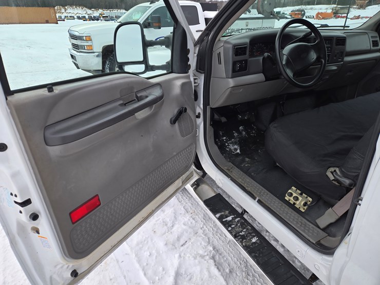 2001-ford-f350-image-34