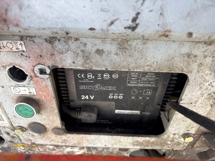 2008-skyjack-sjiii3219-image-25