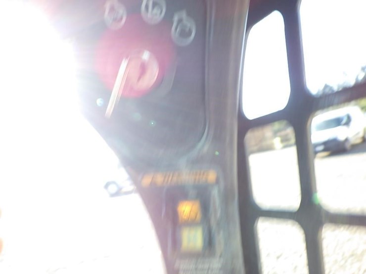 2020-bobcat-s550-image-28