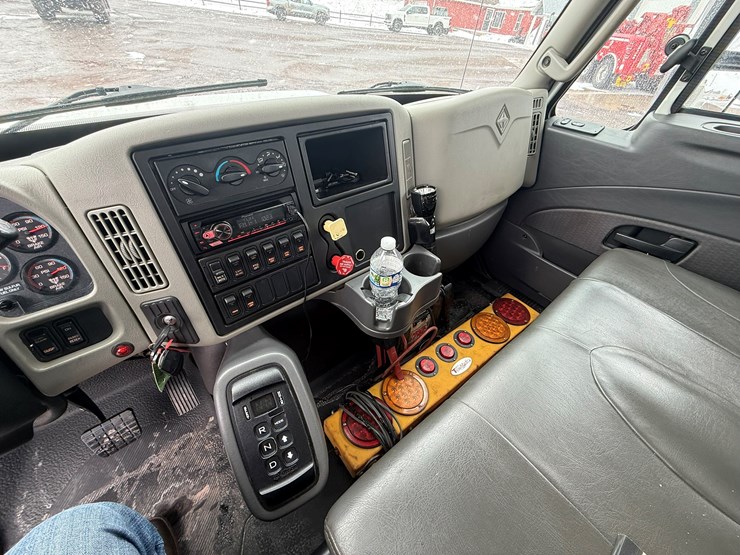 2013-international-4400-sba-image-35