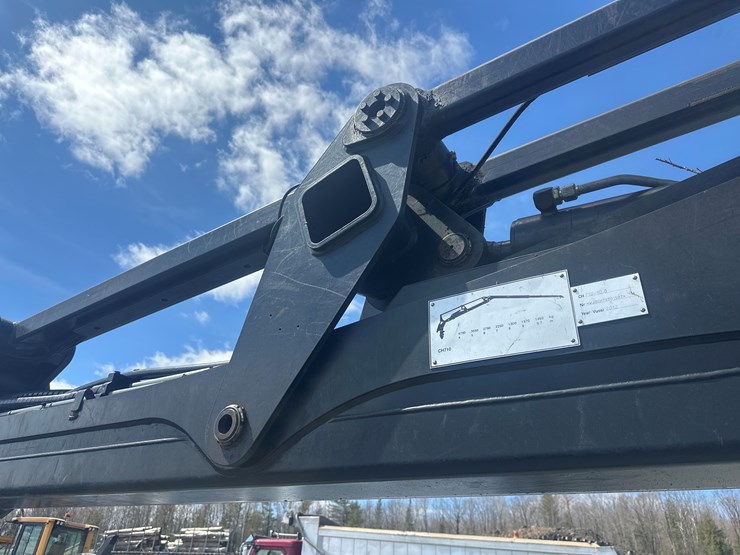 2011-deere-1270e-image-45