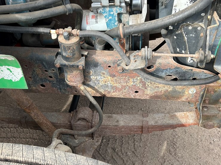 1996-international-4700-image-34