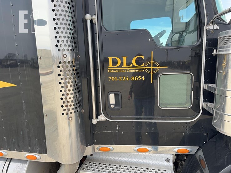 2005-kenworth-t800-image-32