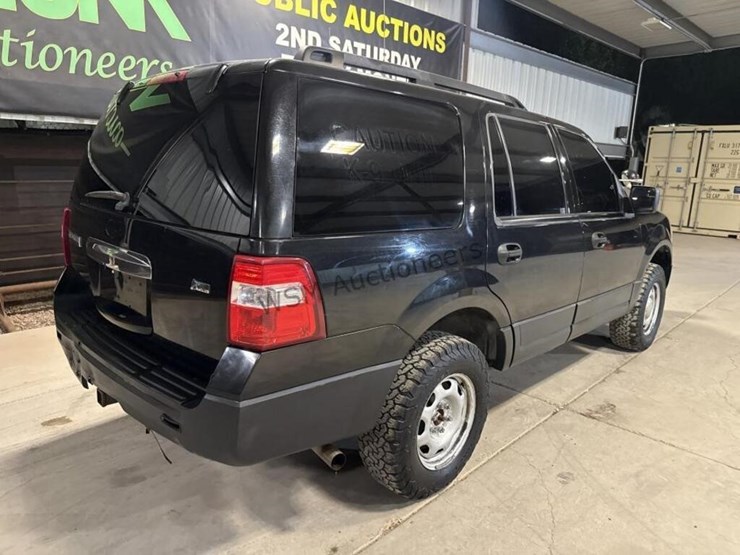 2014-ford-expedition-image-9