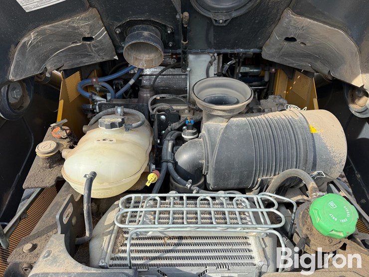 2022-deere-332g-image-18