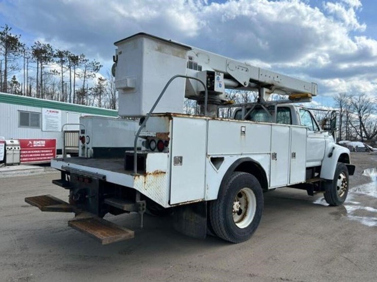 1997-ford-f800-image-4