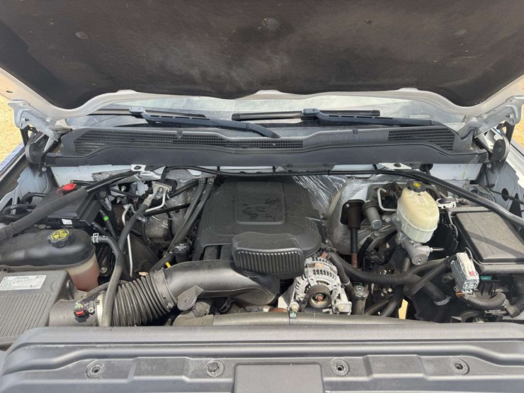 2017-chevrolet-silverado-2500-image-24