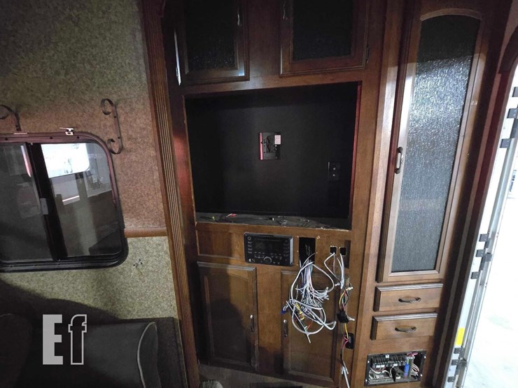 2015-forest-river-wildwood-heritage-glen-lite-366bh-image-13