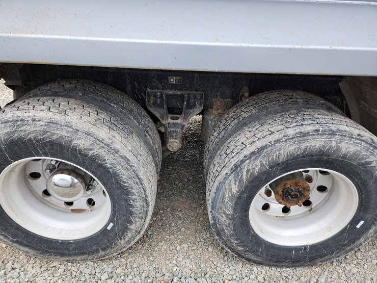 2014-kenworth-t800-image-36