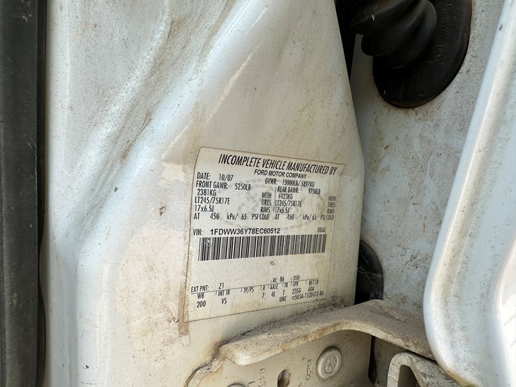 2008-ford-f350-image-42