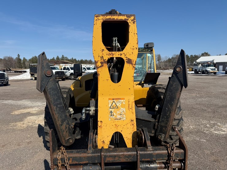 2007-caterpillar-tl1055-image-8