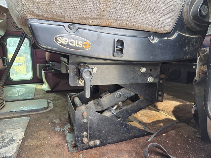 2007-peterbilt-579-image-73