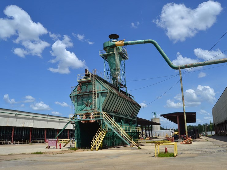 approx-120-unit-4-section-chip-bin-w/-15hp-hydralic-power-pack-w/-steps-&-catwalk-image-1