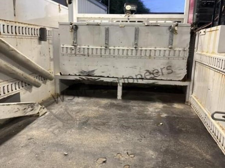 2017-ford-f350-image-11