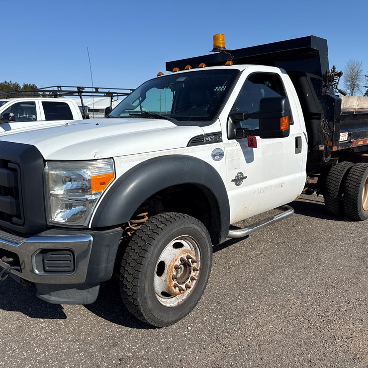 2014 FORD F550 XL
