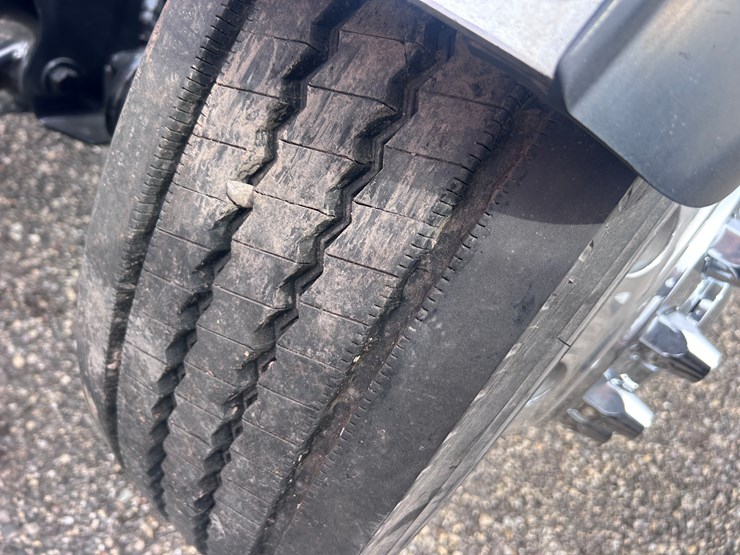 #1009-•-2012-western-star-conventional-4-sleeper-cab-truck-tractor-image-84