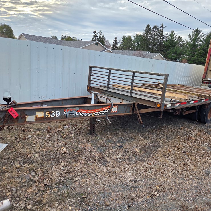 #2358 • 2006 Iron Steer 8R20HDI Roll-off Trailer