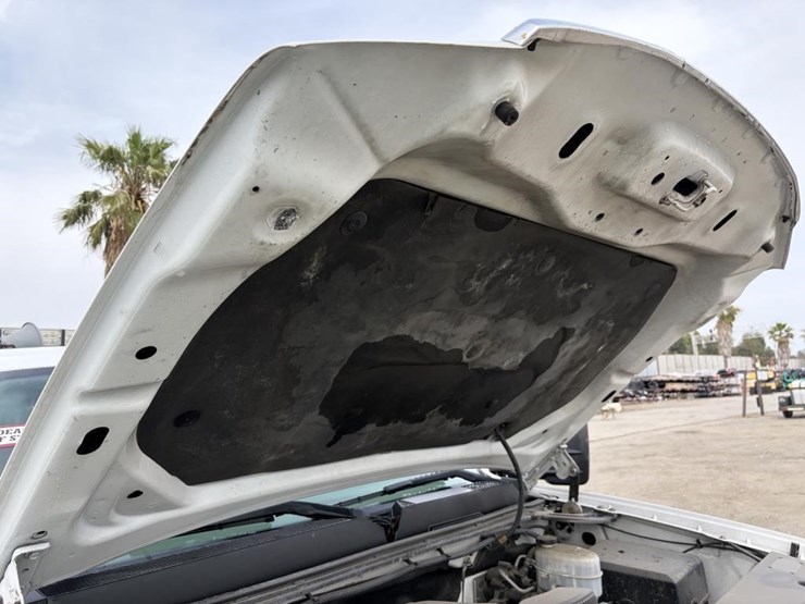 2012-gmc-sierra-2500-image-10