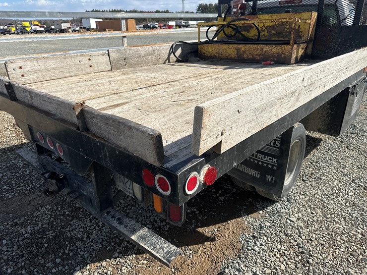 2005-gmc-3500-image-21