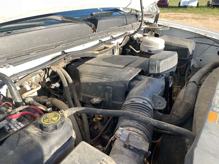 2013-gmc-sierra-2500-image-8