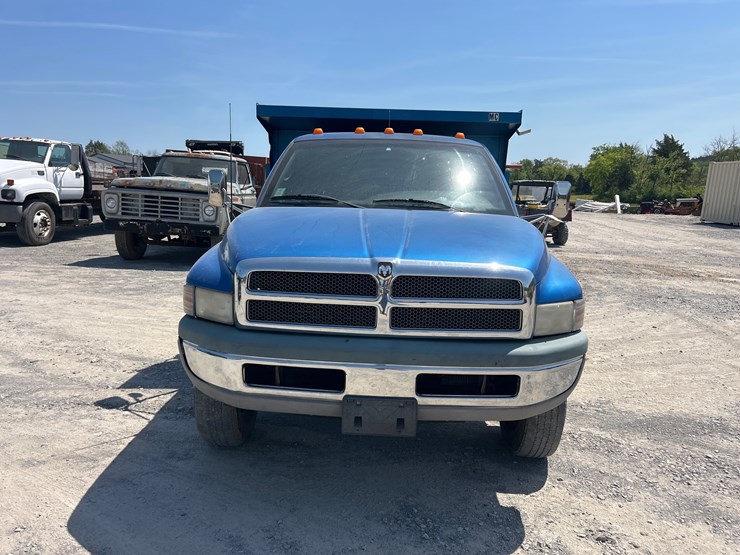 1998-dodge-3500-image-5