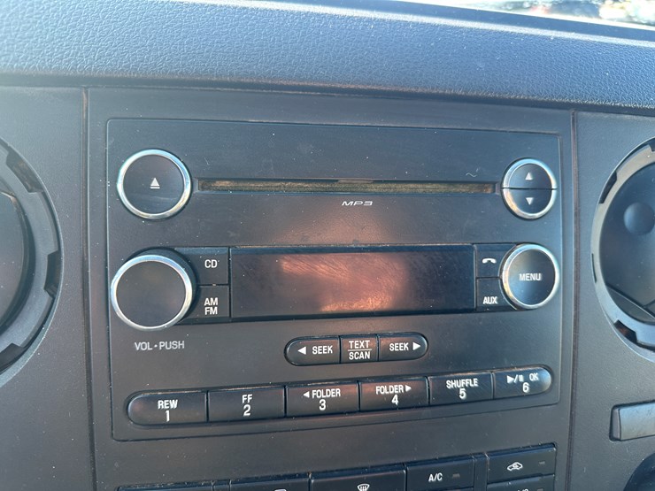 2015-ford-f350-image-37