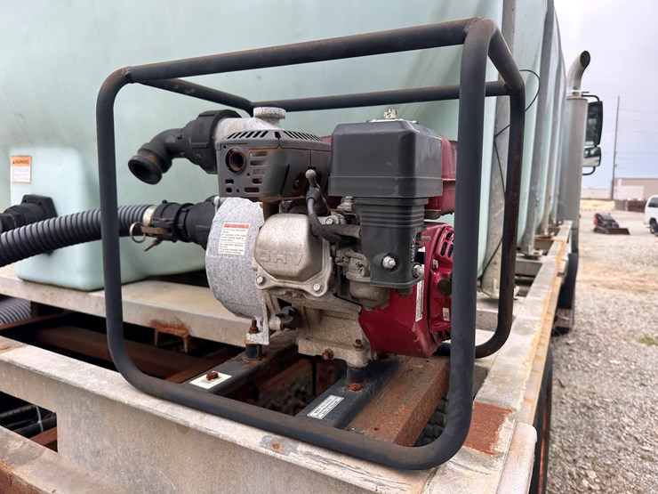 2007-international-7600-image-43