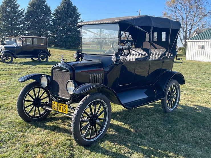 1917-model-t-touring-image-6