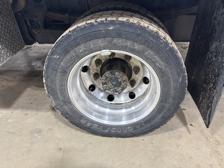 #2331-•-2022-chevrolet-5500-hd-flatbed-truck-image-84