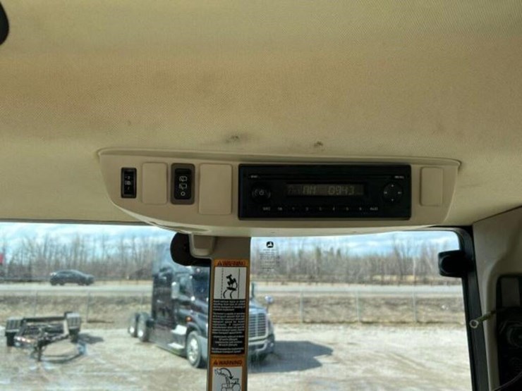 2020-john-deere-6130m-image-13