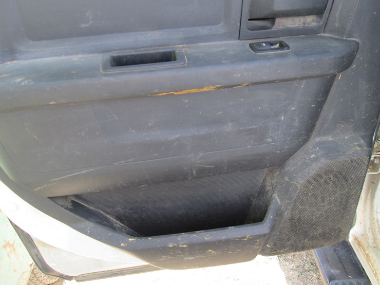 2012-dodge-2500-image-21