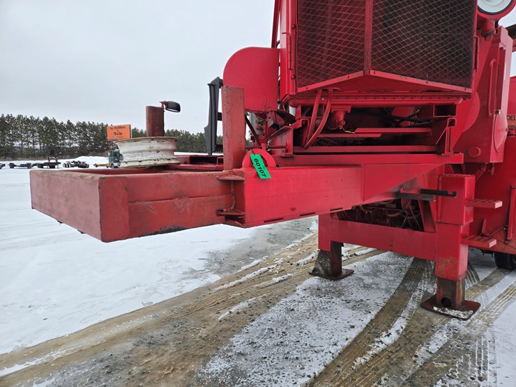 1994-massey-ferguson-8-image-9